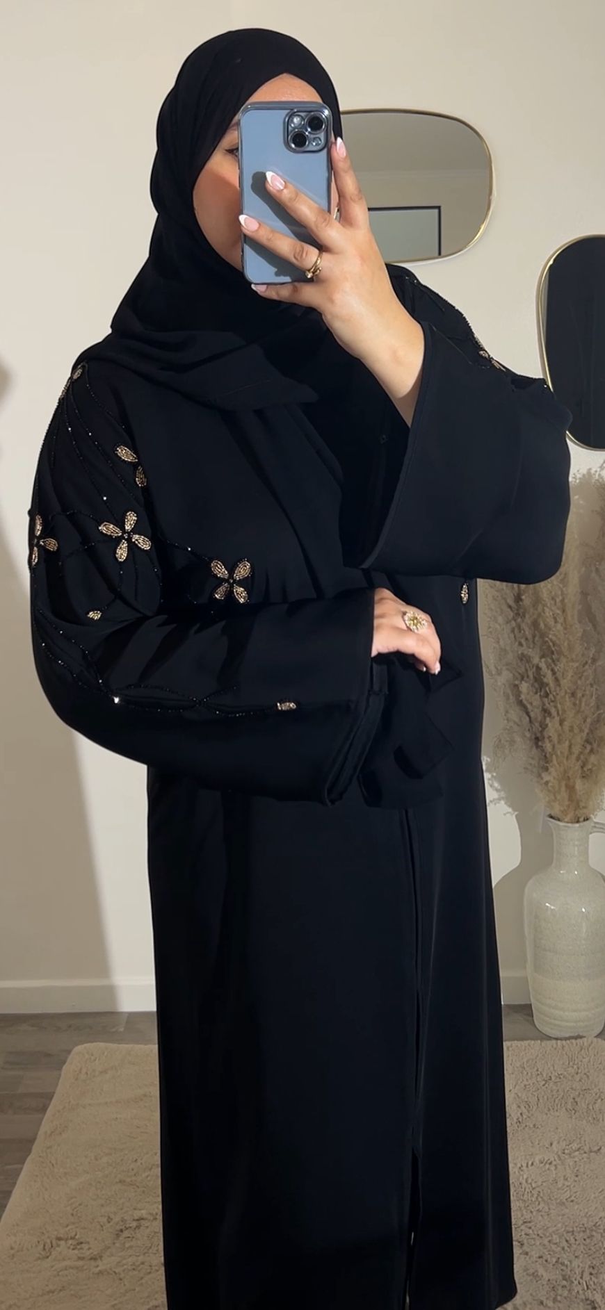 Abaya Zahra