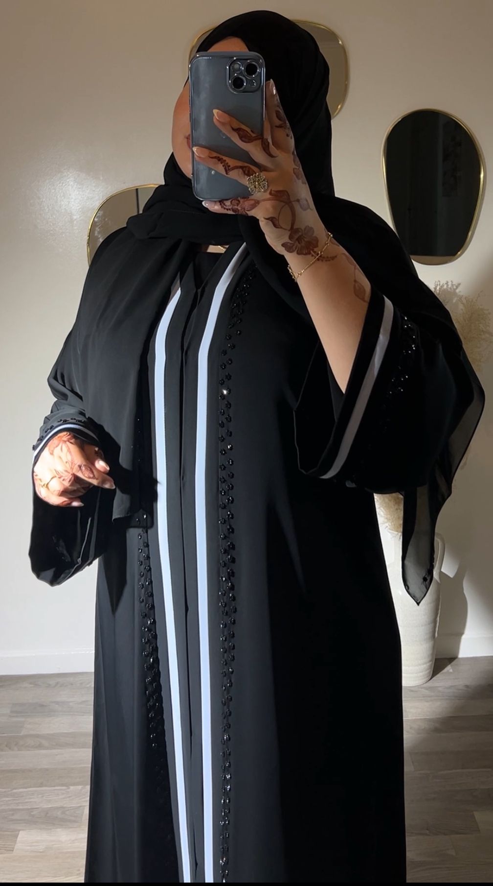 Abaya MALAK