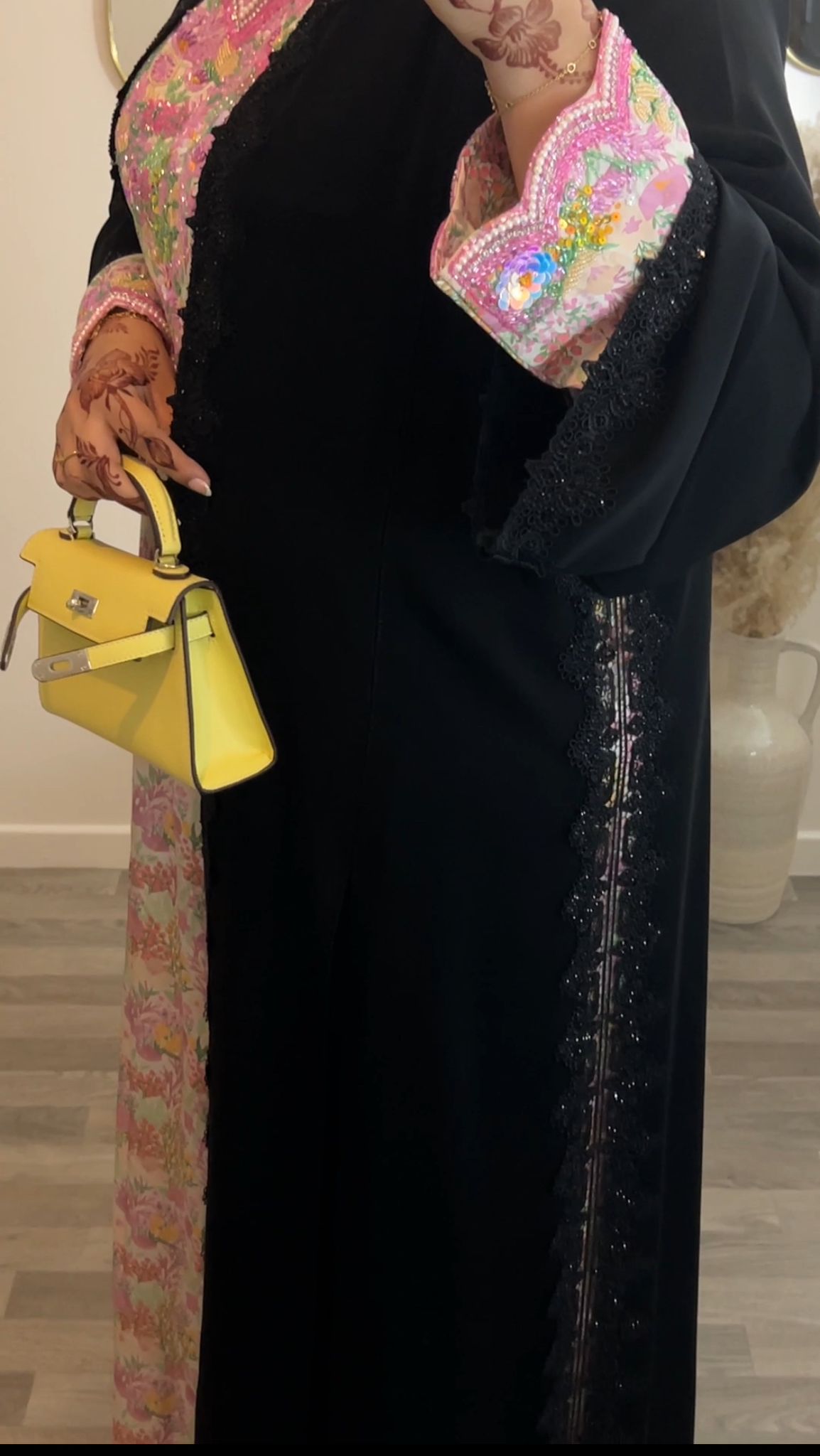 Abaya AYA